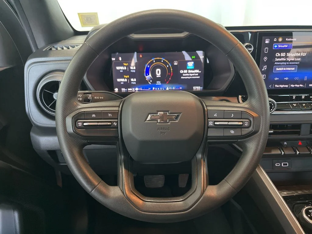 Used 2024 White Chevrolet Trail Boss image 5