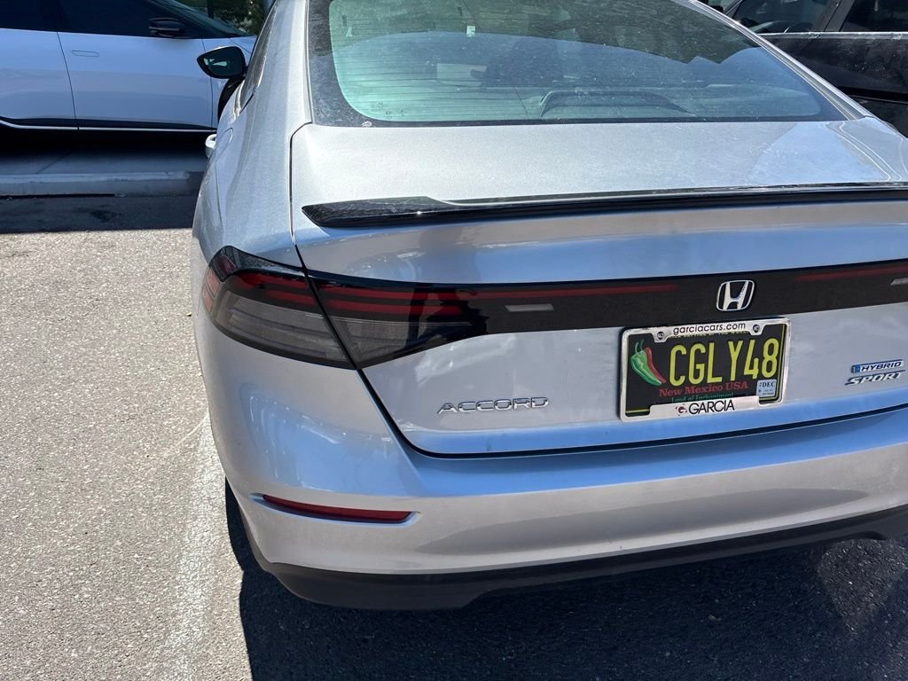 Used 2025  Honda Sport image 18