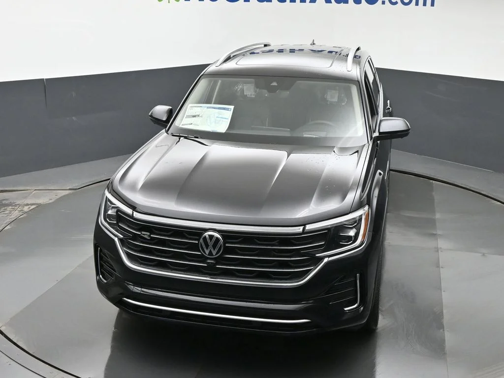 New 2026 Deep Black Pearl Volkswagen 2.0T SEL Premium R-Line image 25