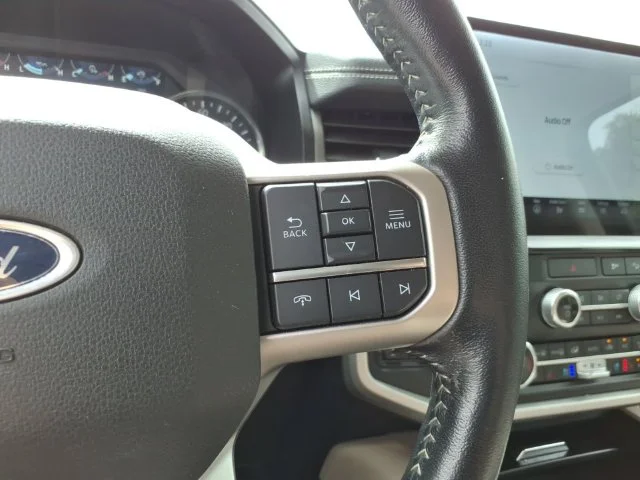 Used 2023 Red Ford XLT image 23