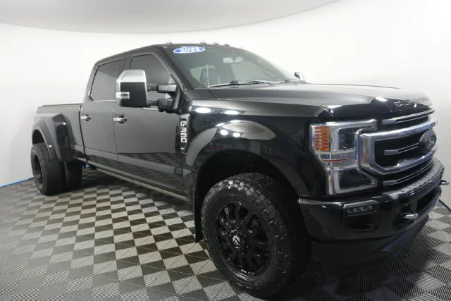 Used 2022 Ford F-350 Super Duty Platinum with VIN 1FT8W3DN9NED32750 for sale in Kansas City