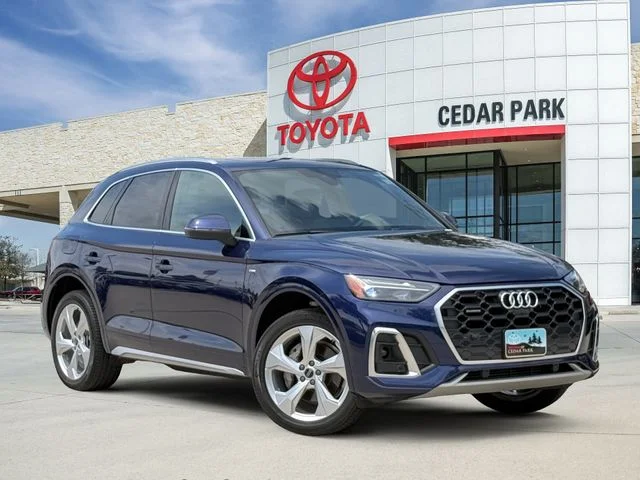 2024 Audi Q5 45 Premium Plus's photo