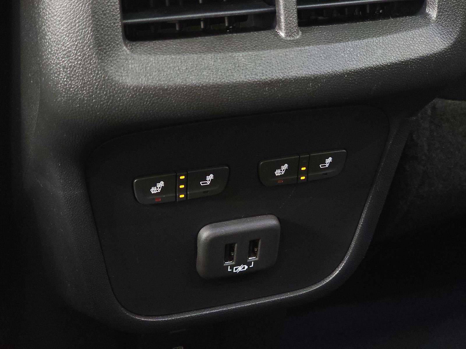Used 2019 Red Chevrolet Premier image 36