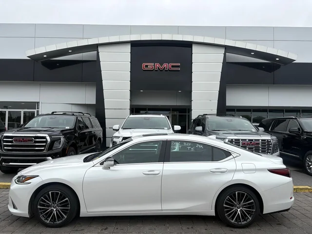 2022 Lexus ES 350