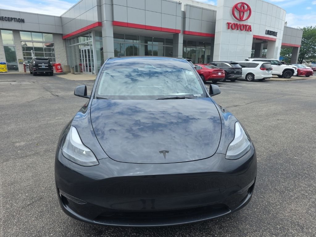 Used 2024  Tesla Long Range image 2