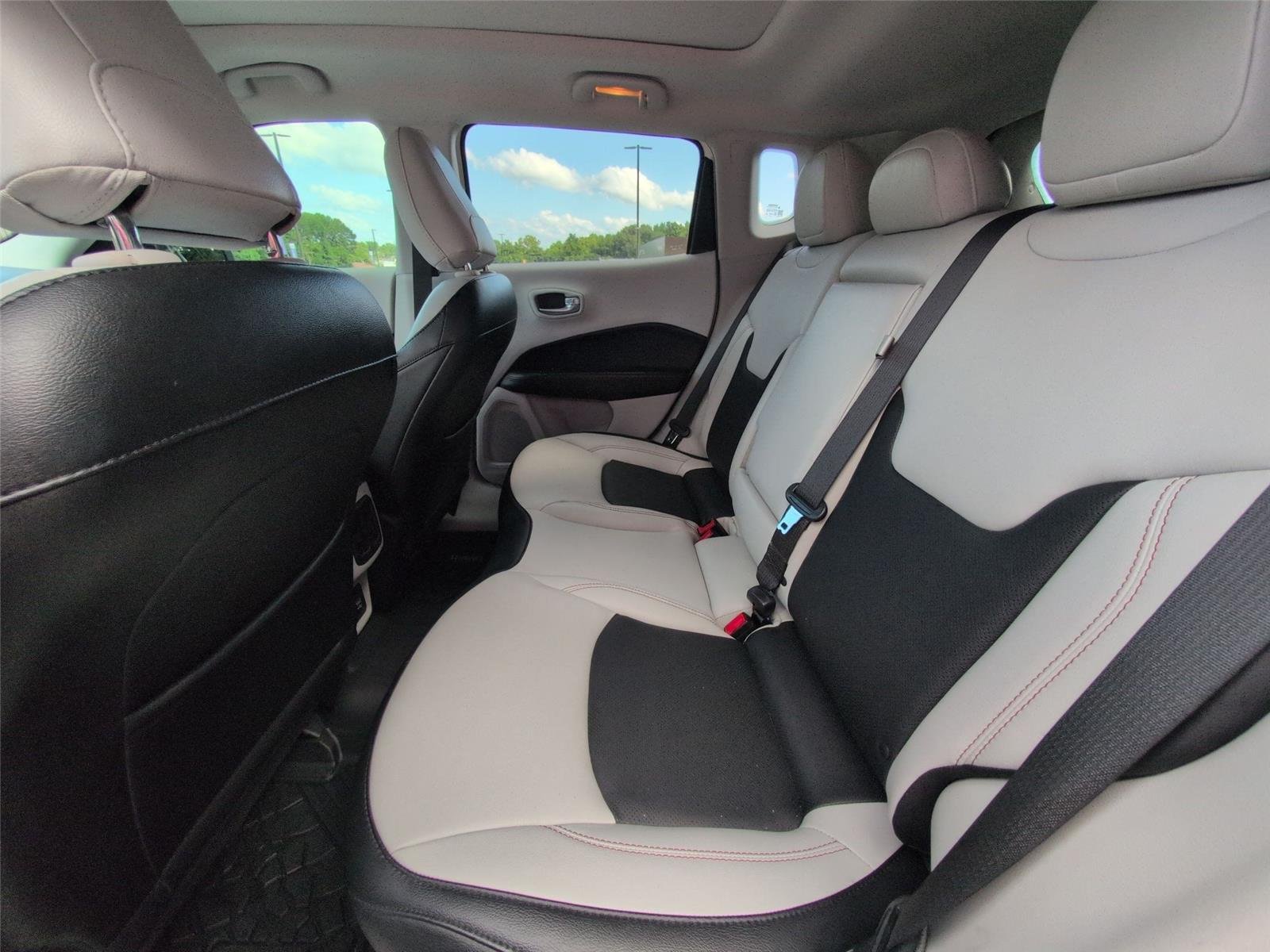 Used 2021 White Clearcoat Jeep Limited image 22