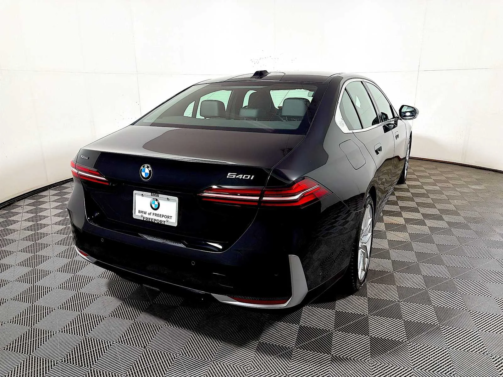 Used 2024 Black Sapphire Metallic BMW 540i xDrive image 6