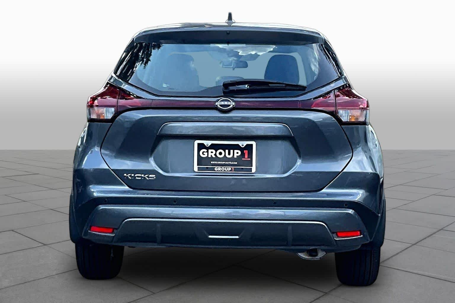 Certified Used 2025 Gun Metallic Nissan S image 5