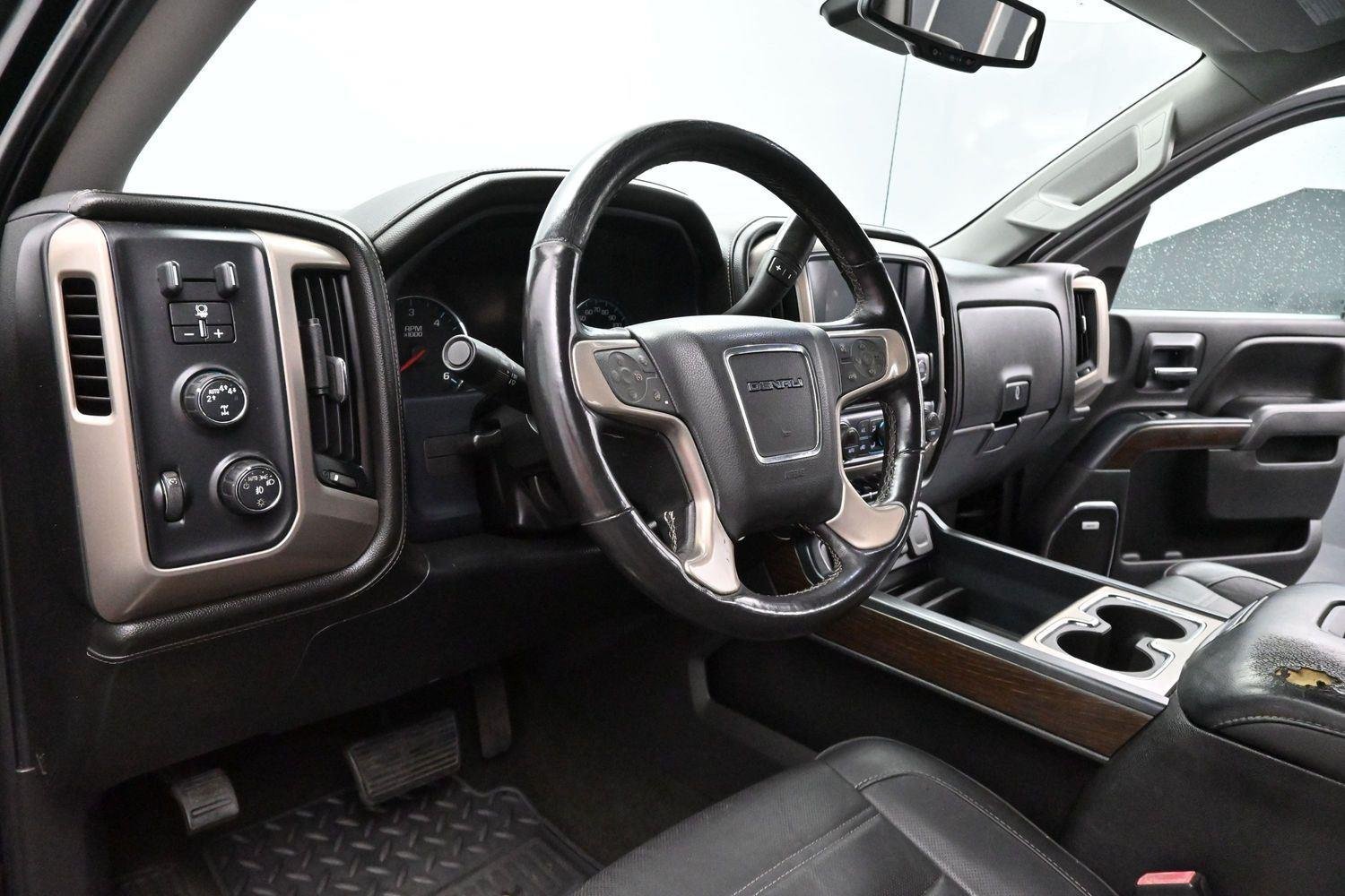 Used 2017 ONYX BLACK GMC Denali image 16