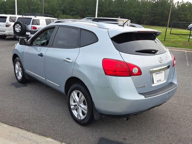 Used 2013 Blue Nissan S image 10