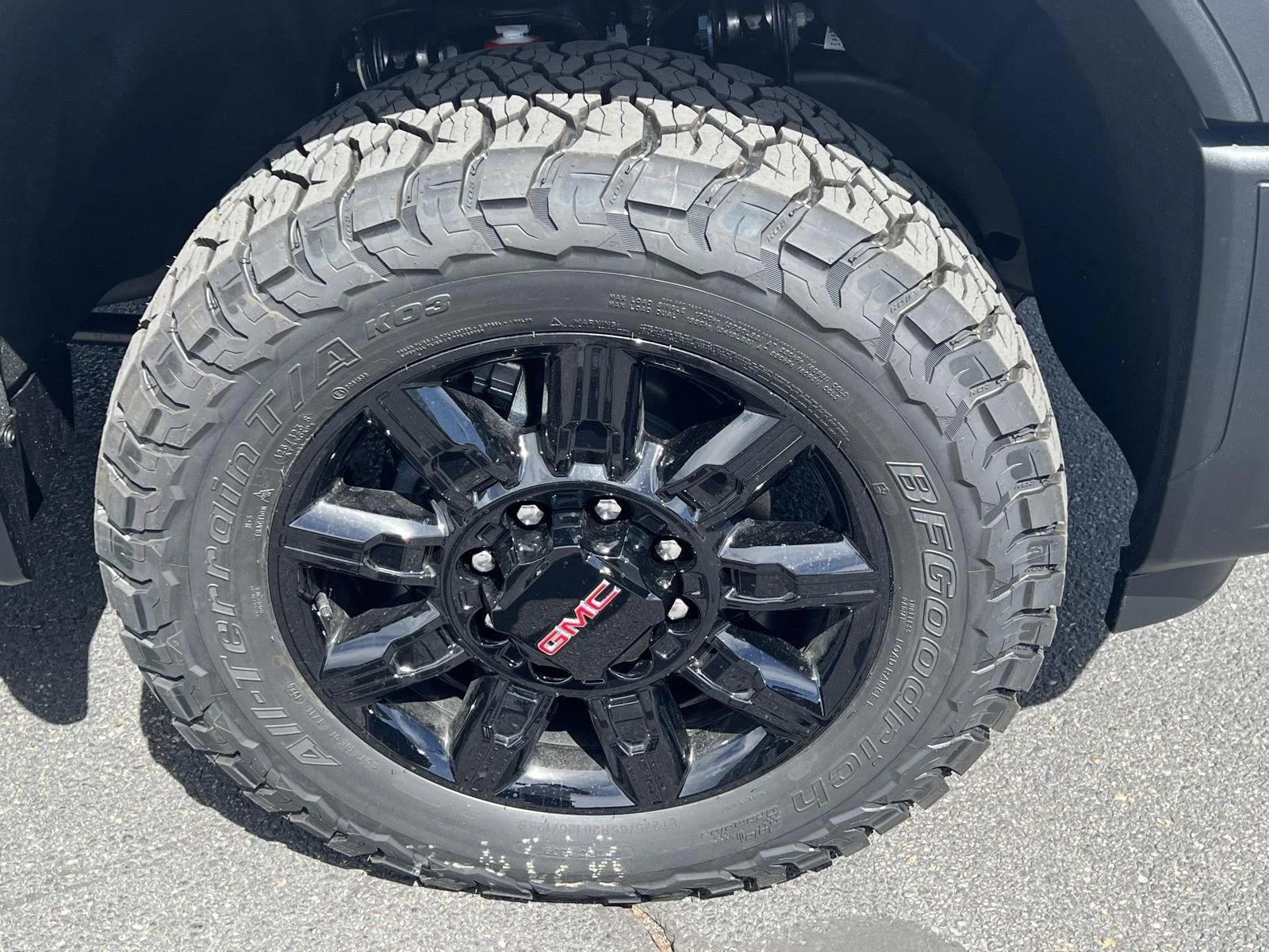 2026 GMC Sierra 3500HD AT4 - Photo 11