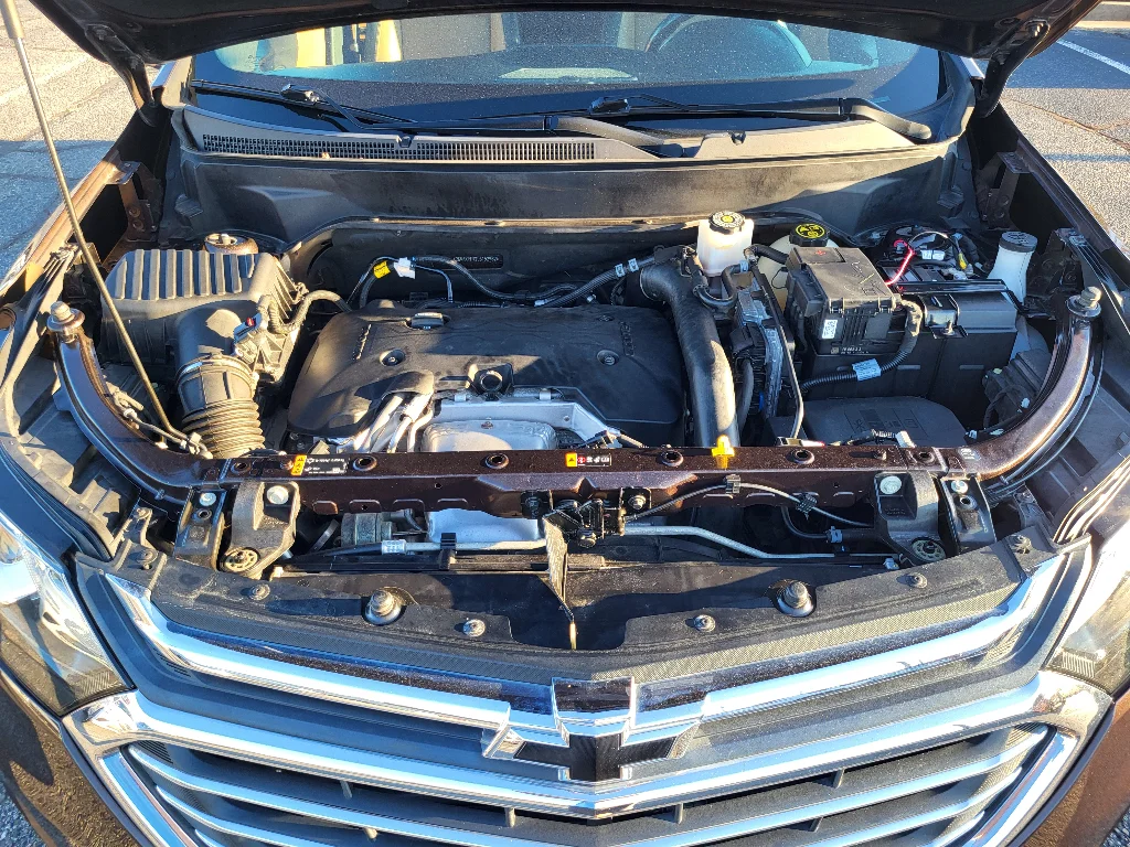Used 2020 Chocolate Metallic Chevrolet Premier image 25
