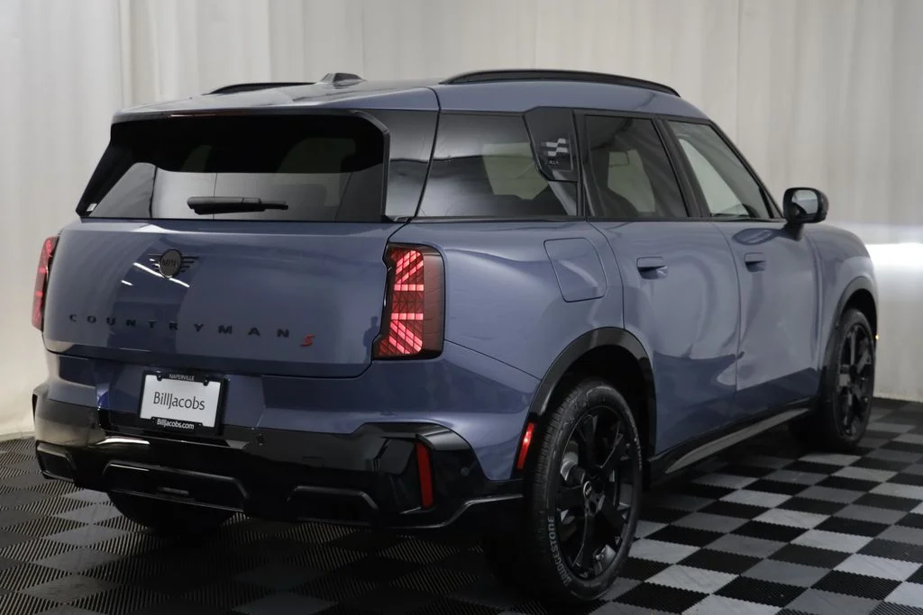 New 2027 Slate Blue Metallic MINI  image 17
