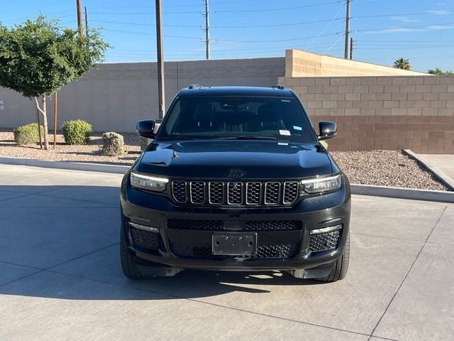 Used 2025 Black Jeep Summit image 3