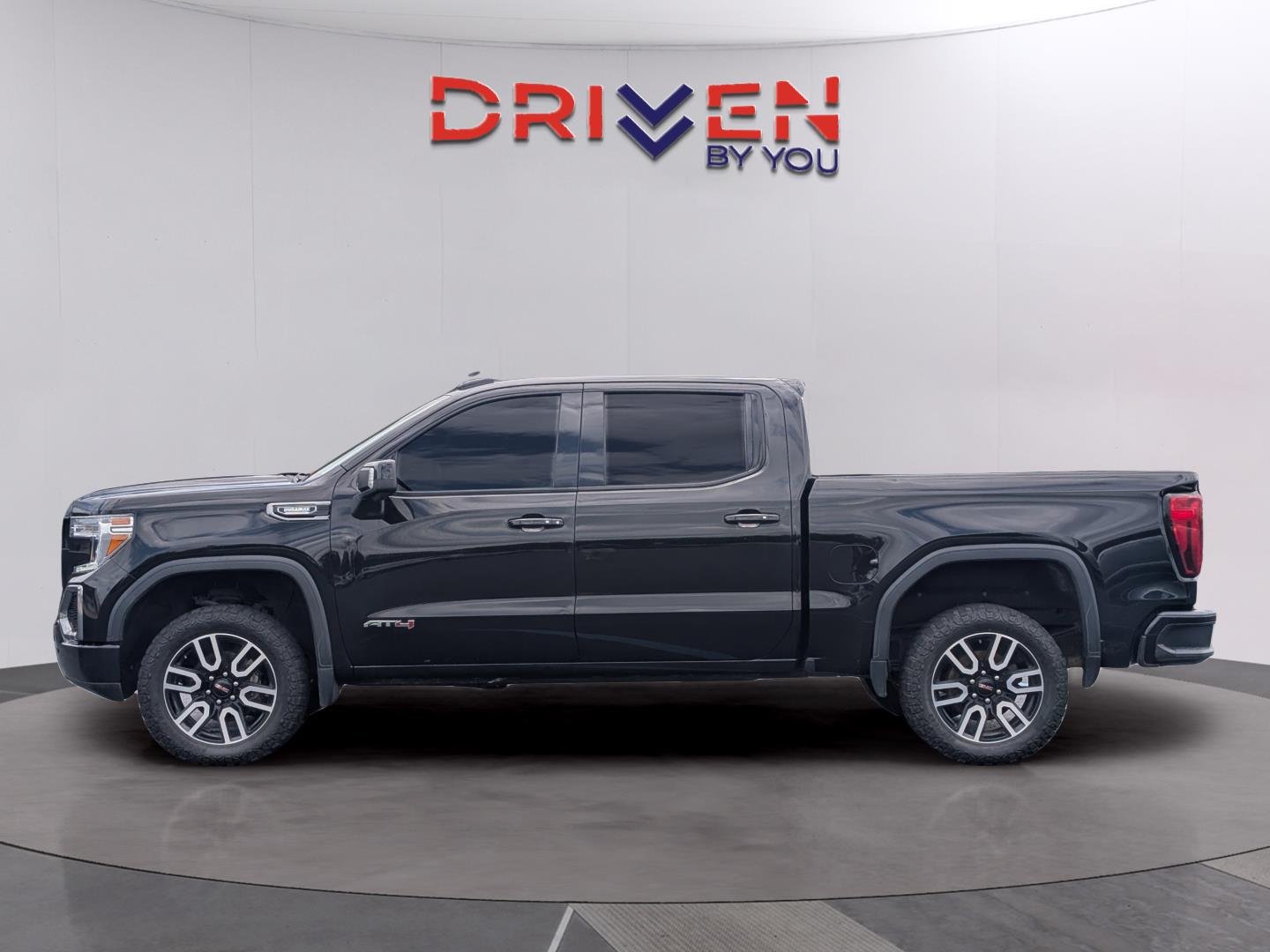 Used 2021 Onyx Black GMC AT4 image 2