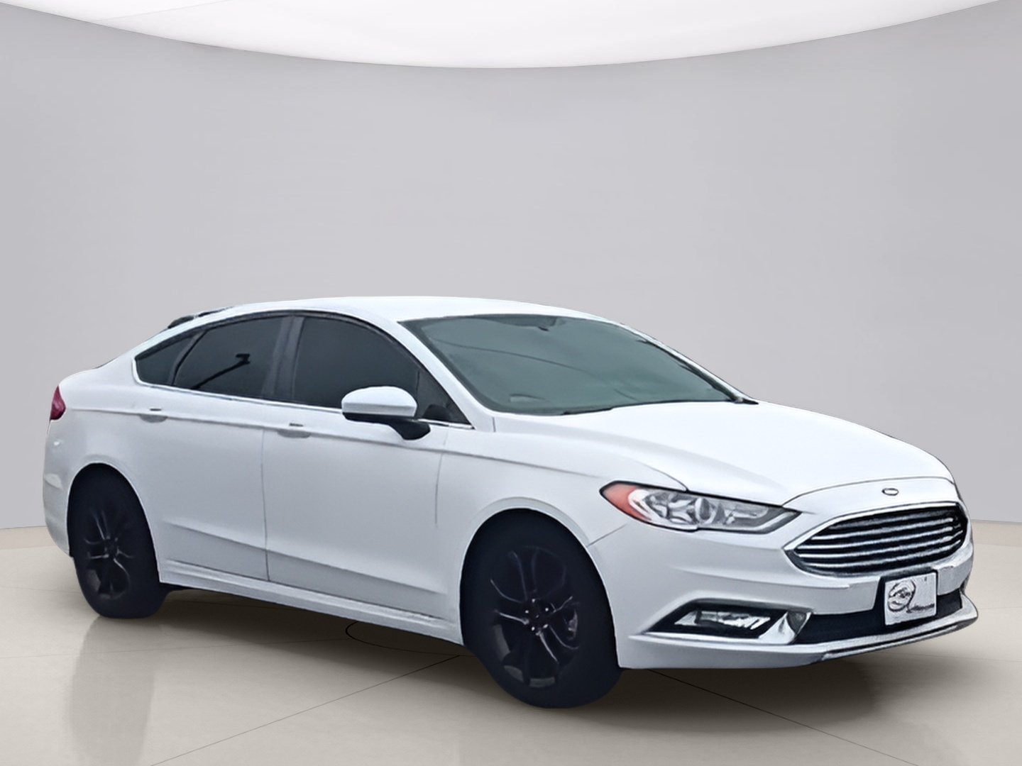 Used 2018 White Ford S image 7