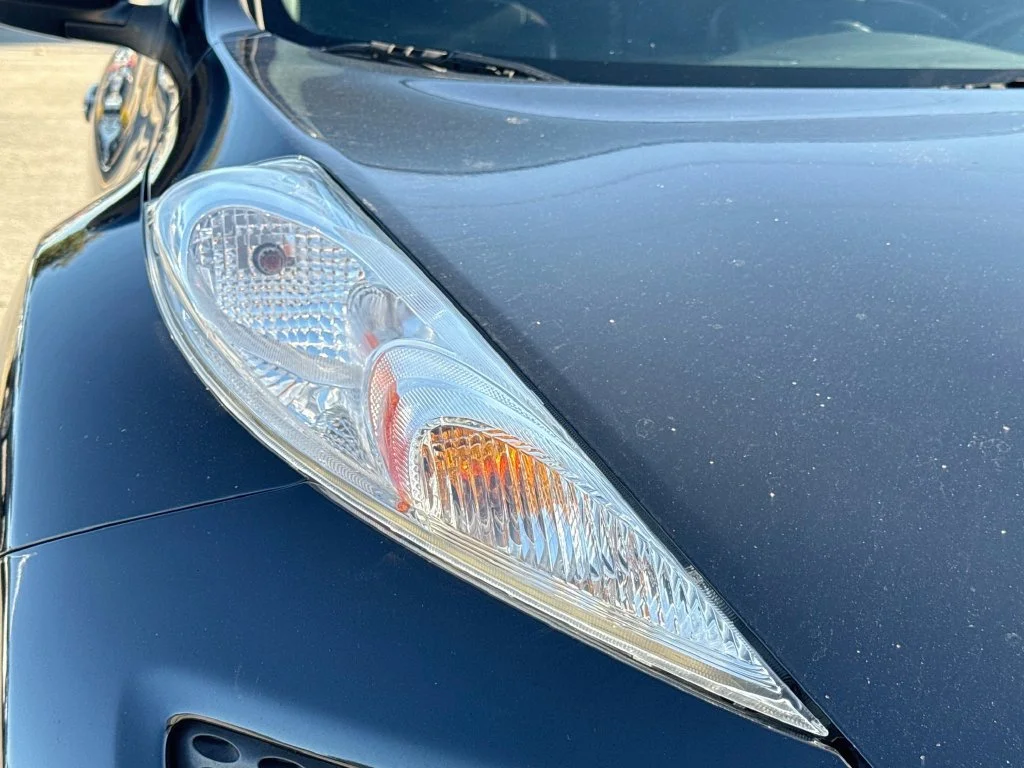 Used 2011 Black Nissan SL image 35