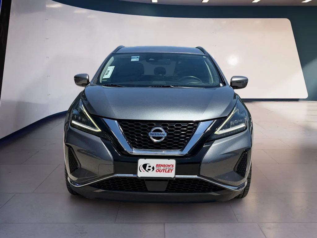 Used 2020 Gray Nissan SV image 8