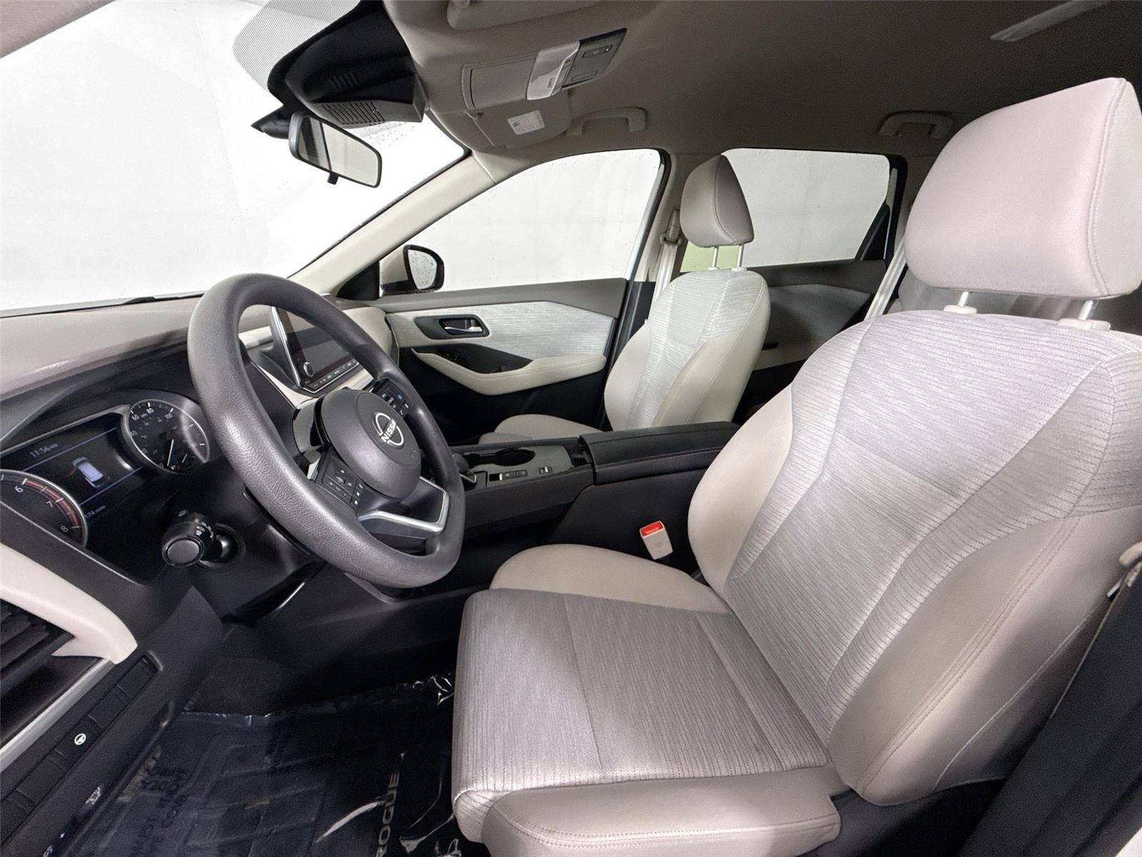 Used 2023 Pearl White Tricoat Nissan SV image 3