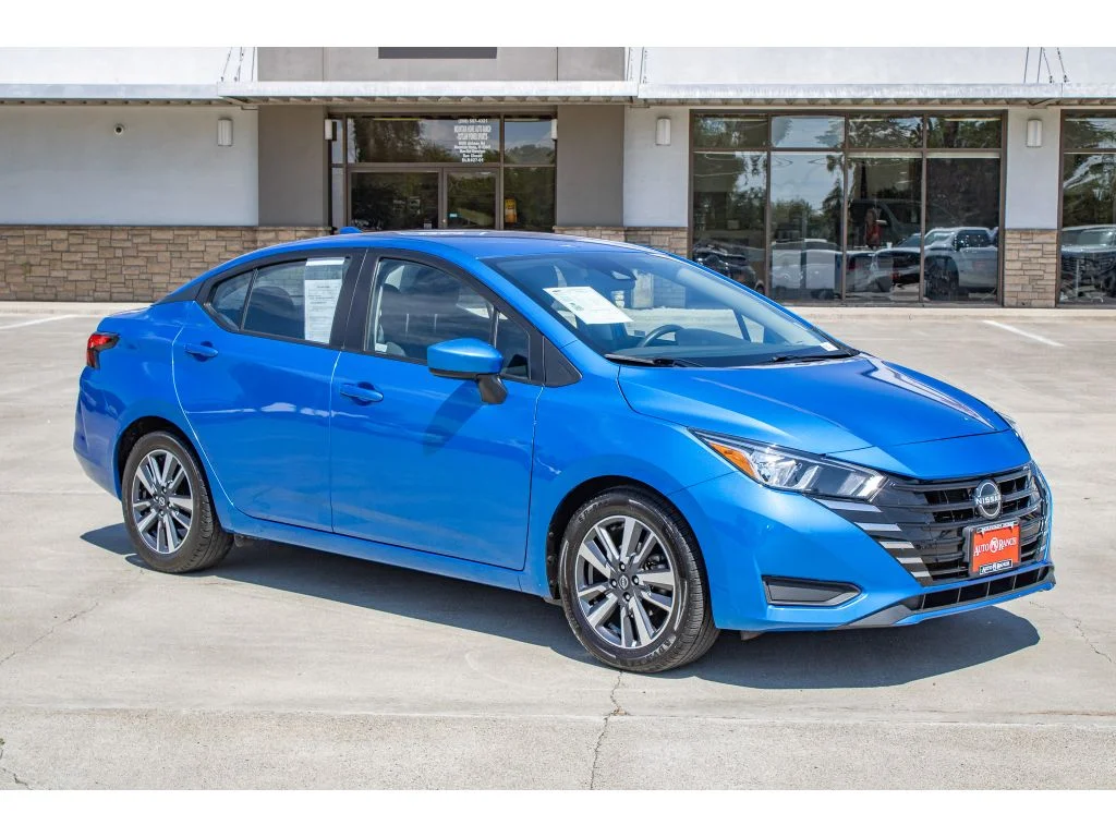 Used 2023 Electric Blue Metallic Nissan SV image 2