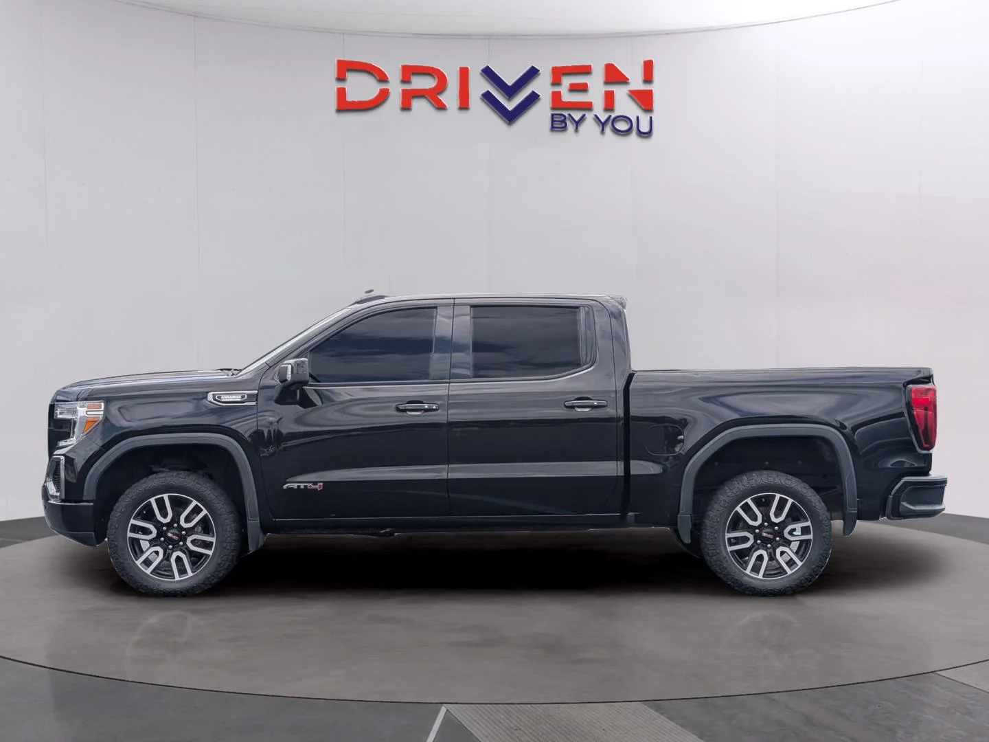 Used 2021 Onyx Black GMC AT4 image 2