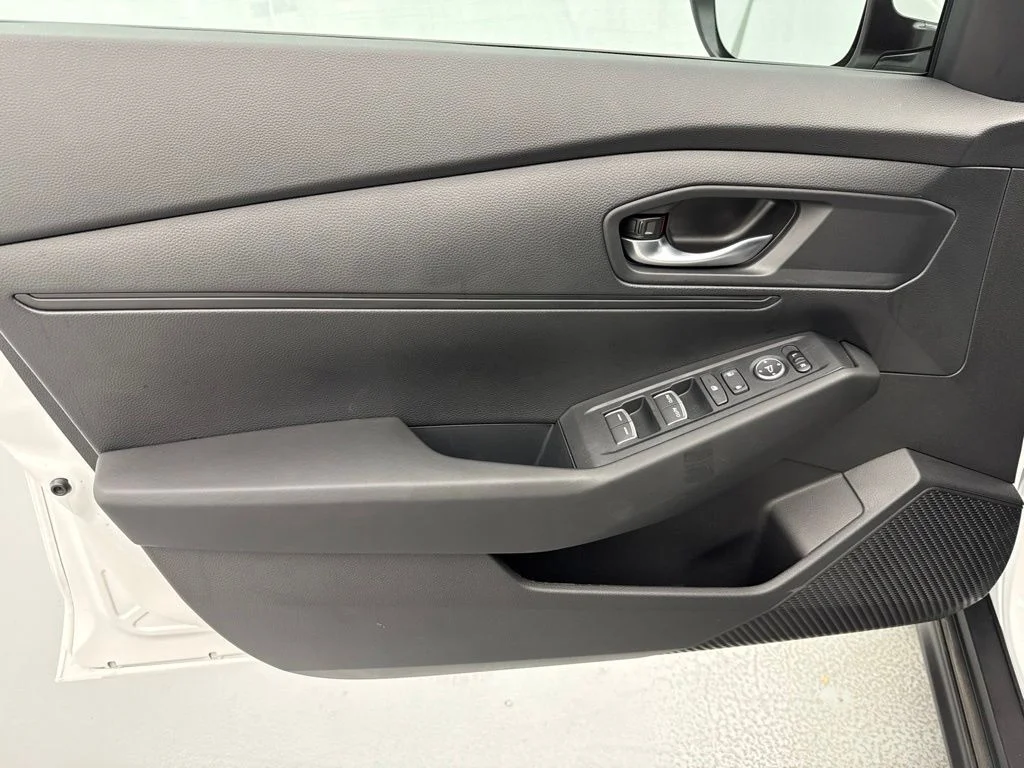 New 2026 Platinum White Pearl Honda LX image 16