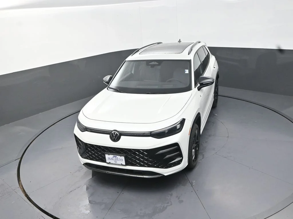 New 2026 White Volkswagen 2.0T SE R-Line Black image 16