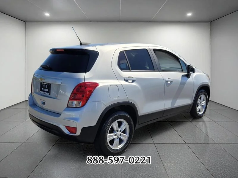 Used 2020 Silver Ice Metallic CHEVROLET LS image 5