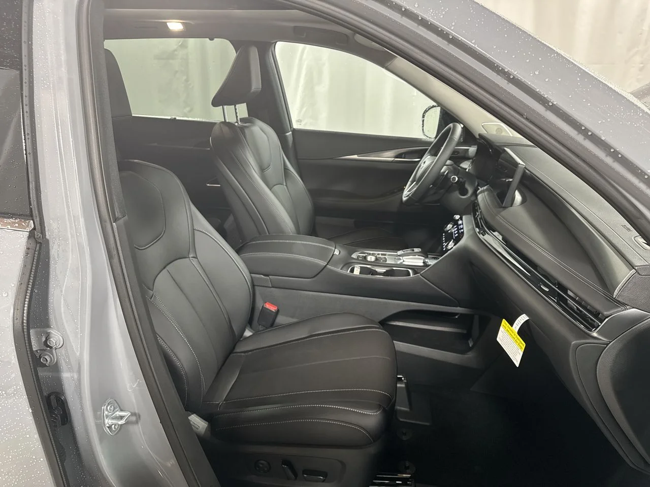 Certified Used 2026 Harbor Gray INFINITI LUXE image 32