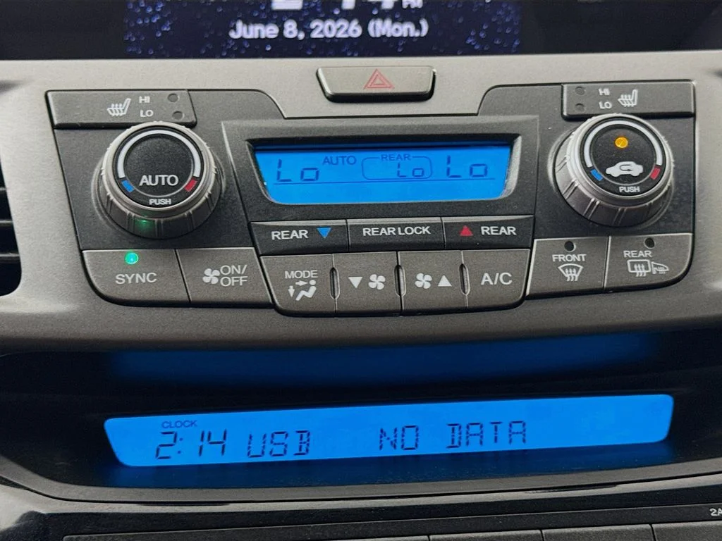 Used 2013 Silver Honda EX-L image 18