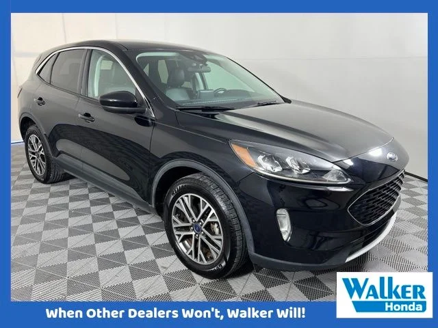 Used 2022 Black Ford SEL image 1