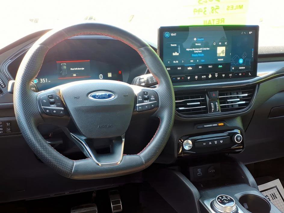 Used 2023 Oxford White Ford ST-Line Select image 11