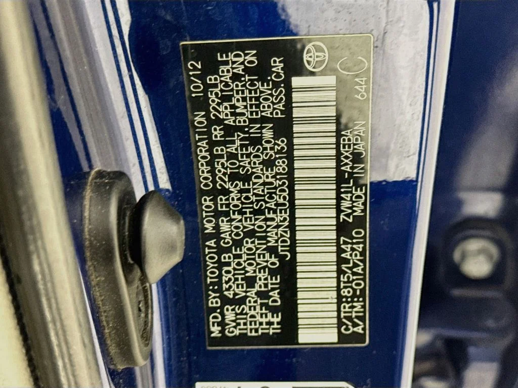 Used 2013 Blue Toyota Five image 35