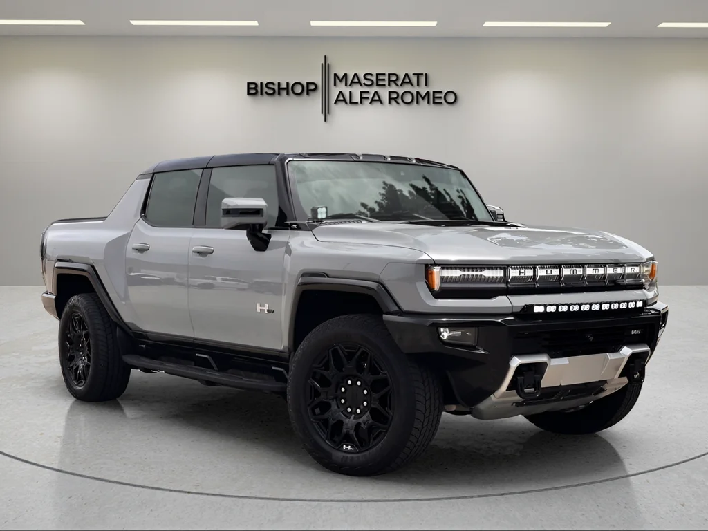 2025 GMC Hummer EV 2X's photo