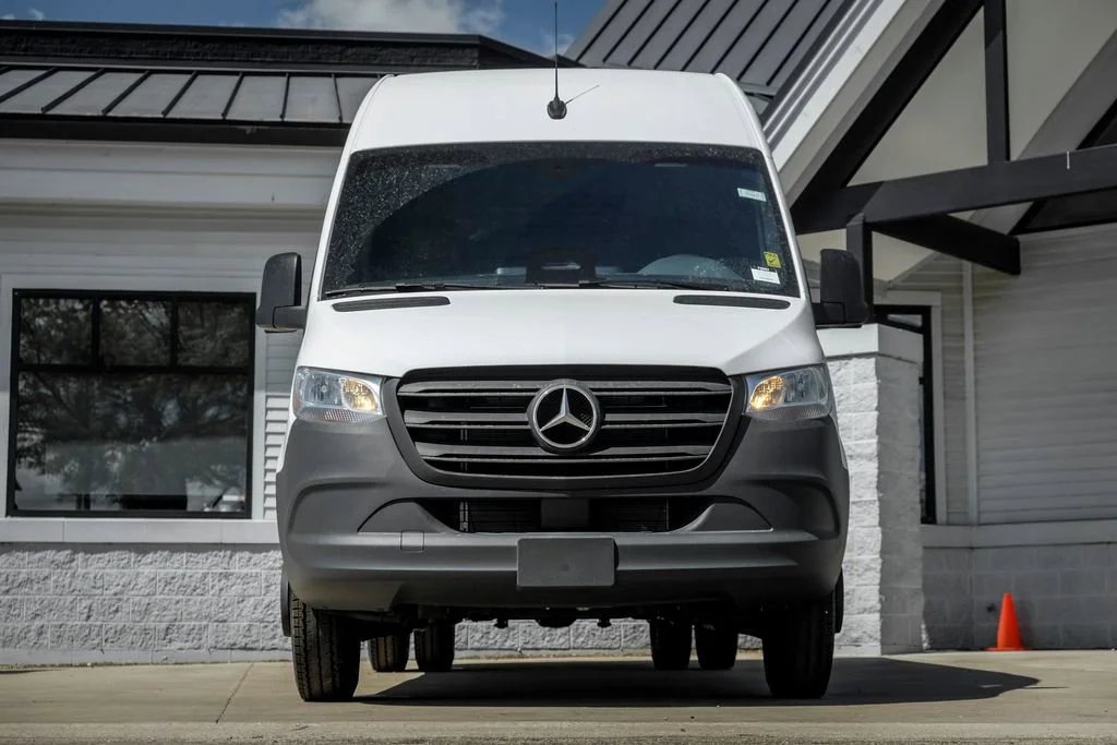 New 2026 Arctic White Mercedes-Benz Cargo 170 WB image 35