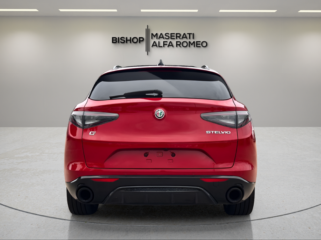 Used 2025 Red Alfa Romeo Base image 4