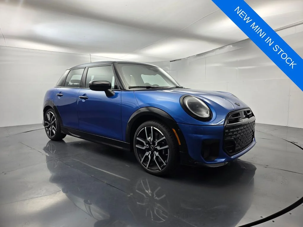 2026 MINI Hardtop Cooper S's photo