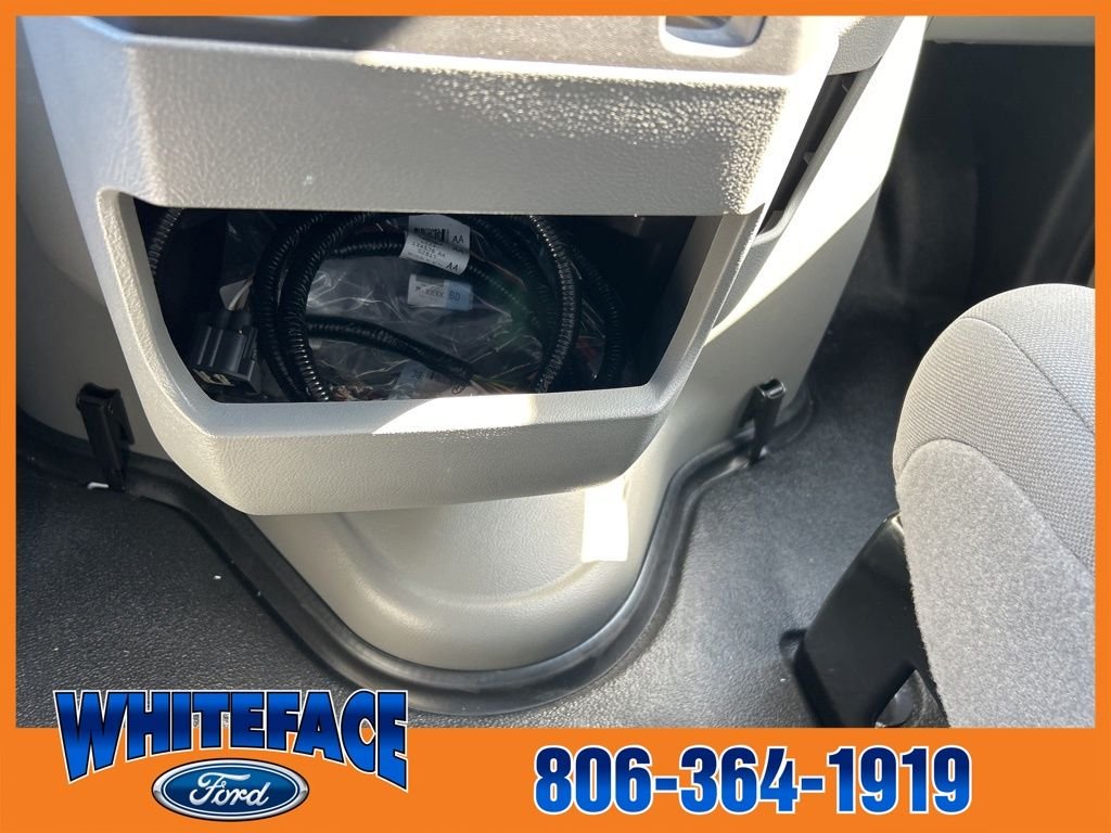 2025 Ford E-Series Cutaway Base - Photo 29
