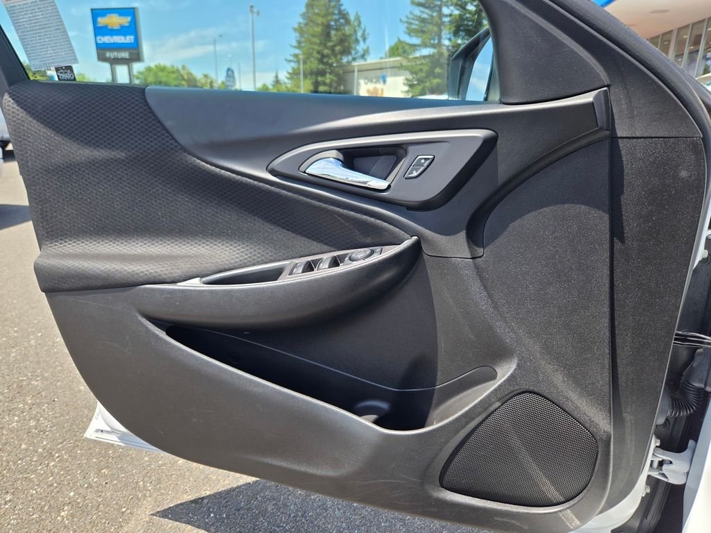 Used 2024 White Chevrolet LT image 13