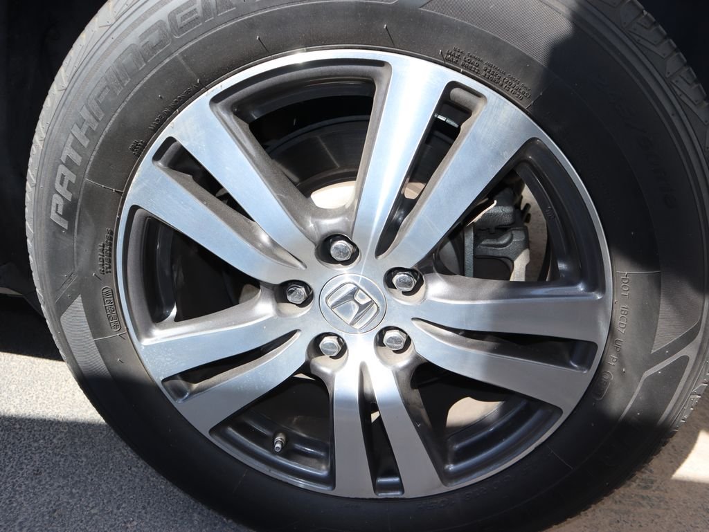 2017 Honda Pilot EX-L - Photo 17