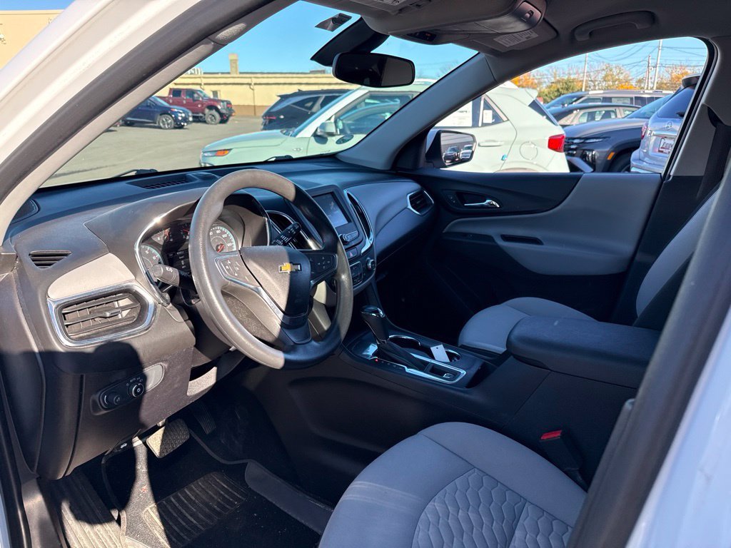 Used 2018 White Chevrolet LT image 10