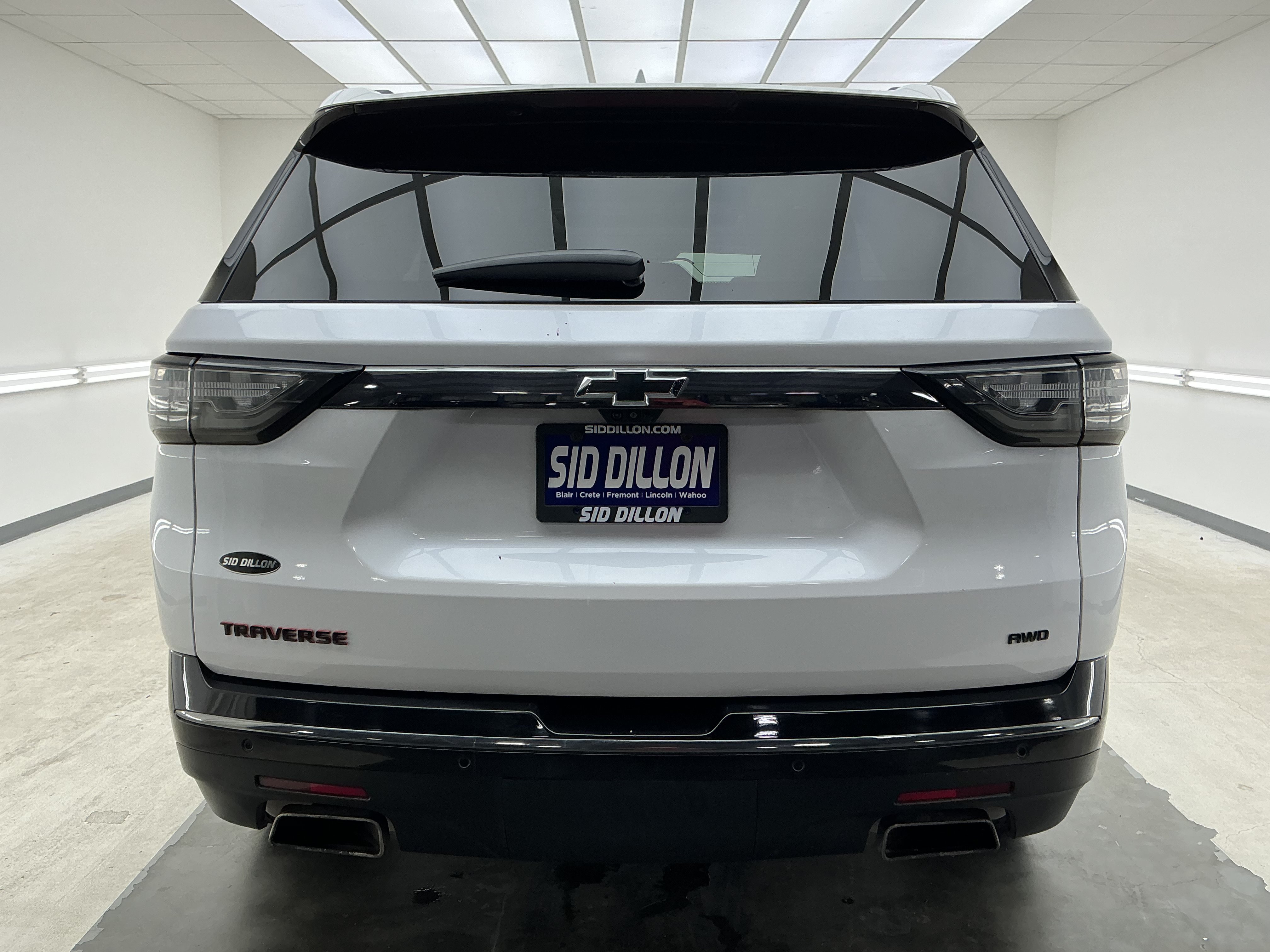 Certified Used 2019 Iridescent Pearl Tricoat Chevrolet Premier image 5