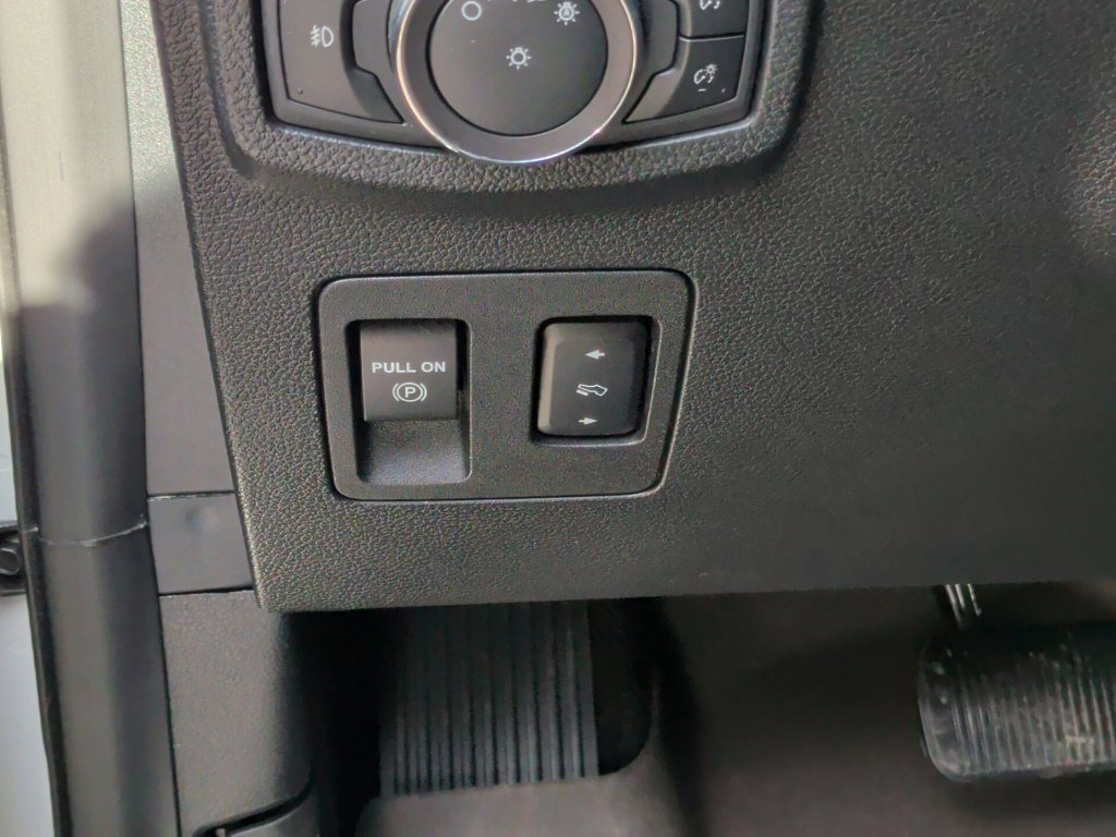 Used 2020 White Ford King Ranch image 17