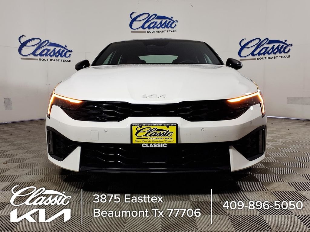 Used 2026 White Kia GT-Line image 3