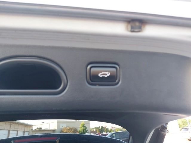 Used 2020 Silver Kia EX image 34