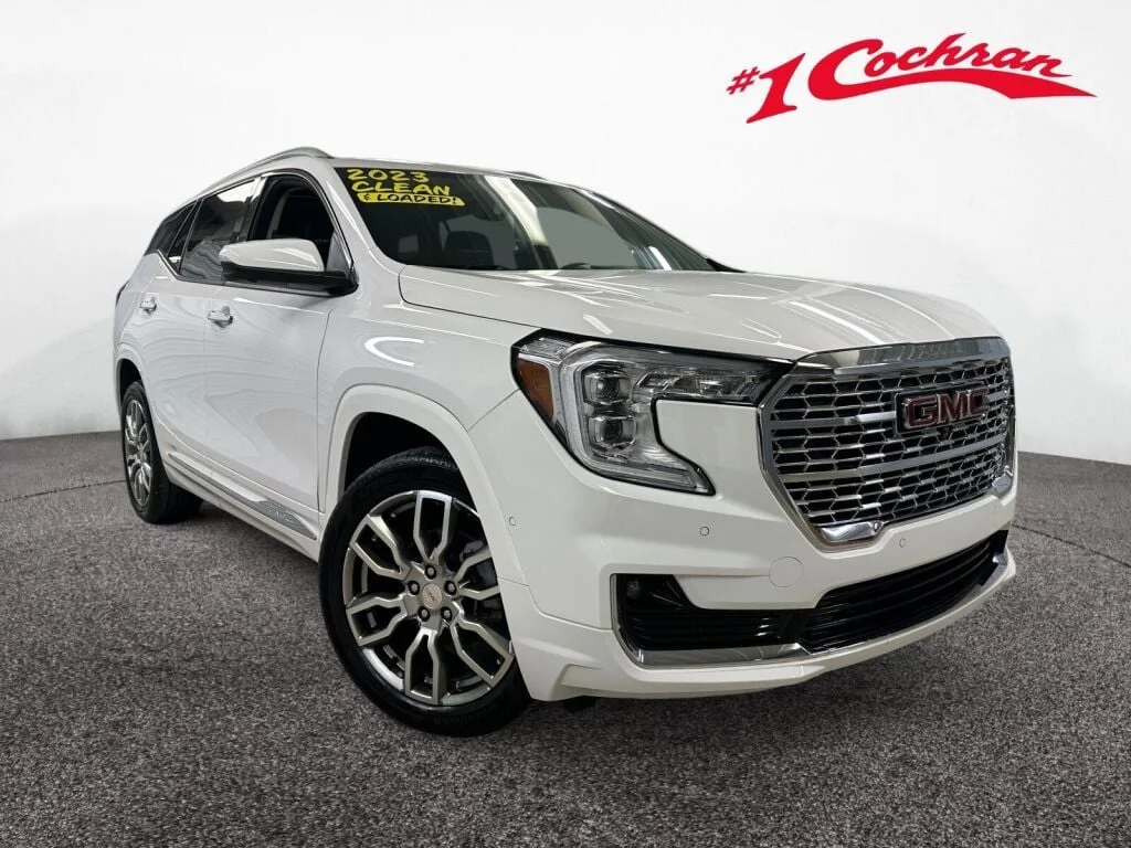 2023 GMC Terrain Denali AWD's photo