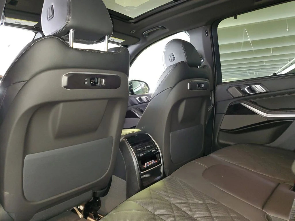 Used 2026 Blue BMW sDrive40i image 10