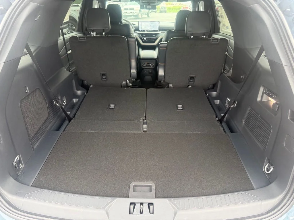 New 2026 Vapor Blue Metallic Ford Tremor® image 56