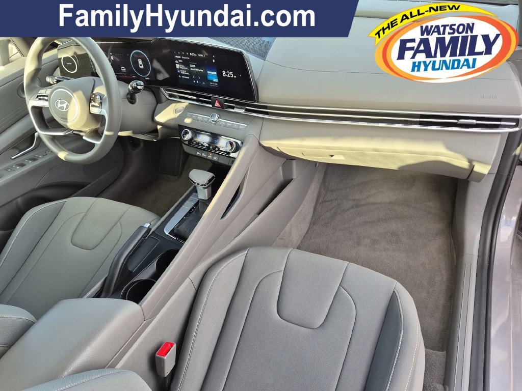 2024 Hyundai Elantra SEL - Photo 29