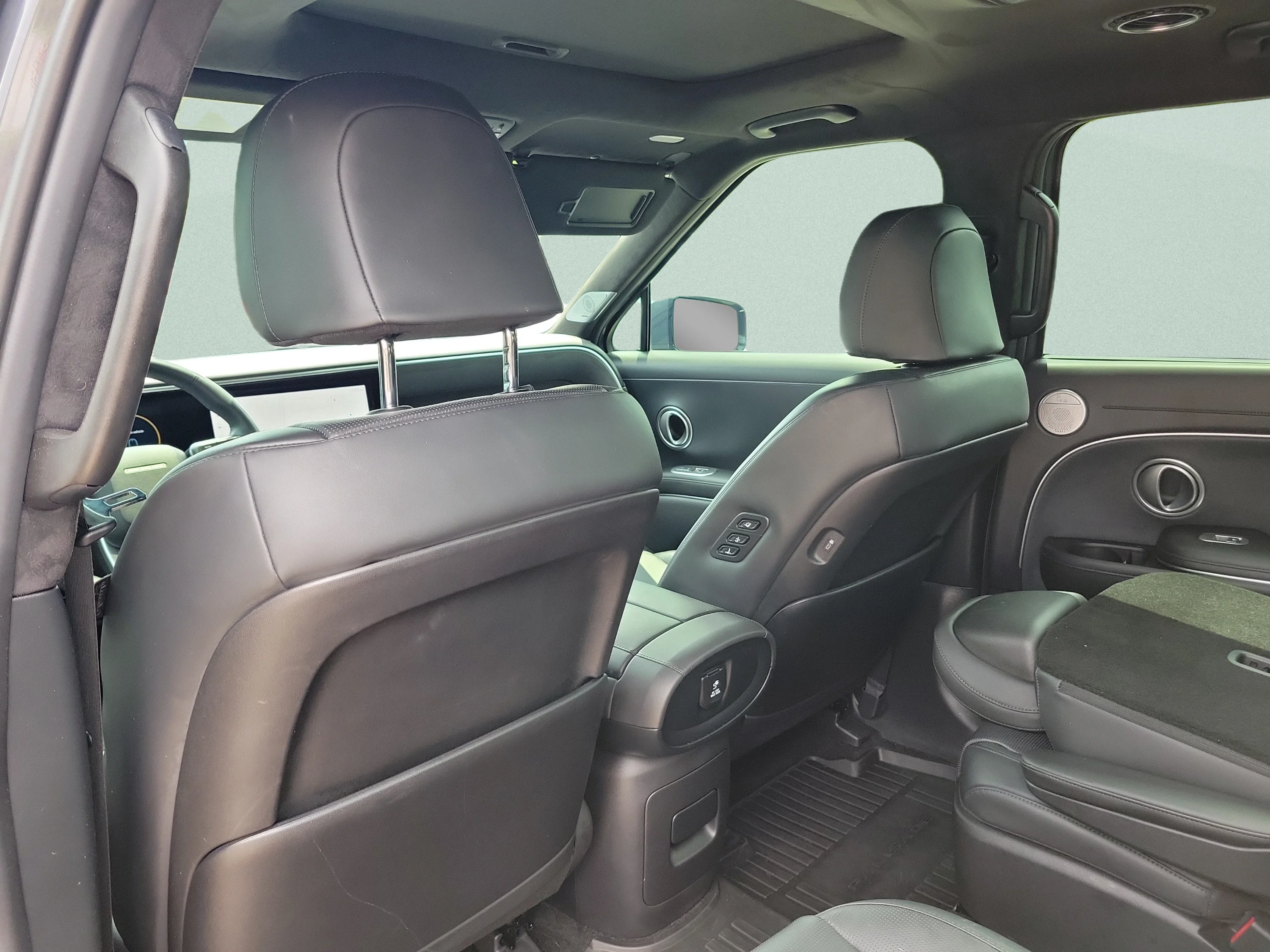 Used 2026 Ecotronic Gray Pearl Hyundai Calligraphy image 11